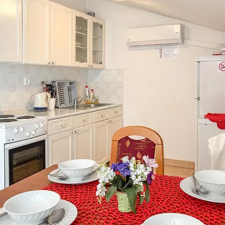 Apartamento Beautiful In With Wifi Novi Vinodolski
